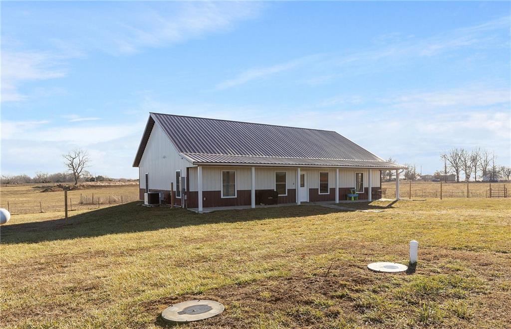 Listing Photo MLS #HMS2608272