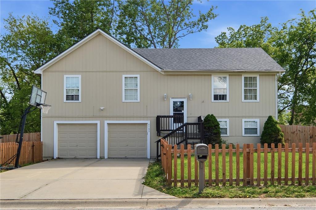 Listing Photo MLS #HMS2608643