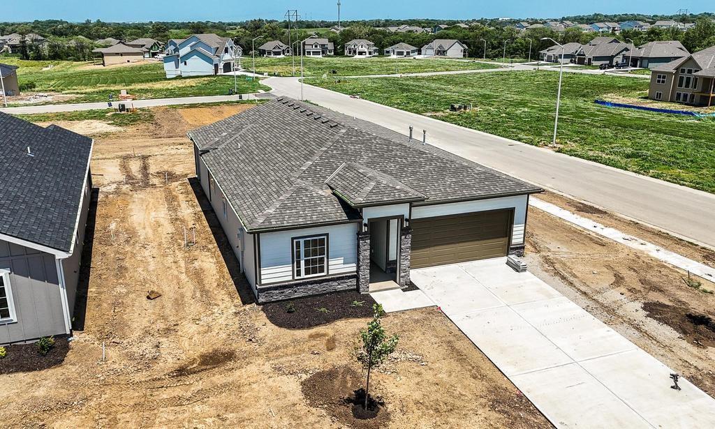 Listing Photo MLS #HMS2608732