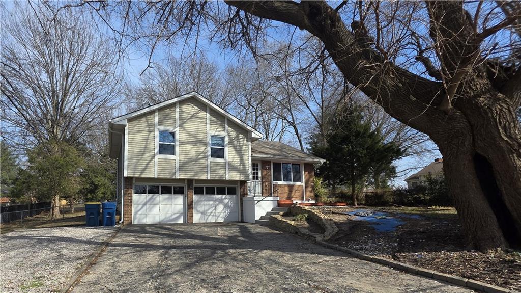 Listing Photo MLS #HMS2608935