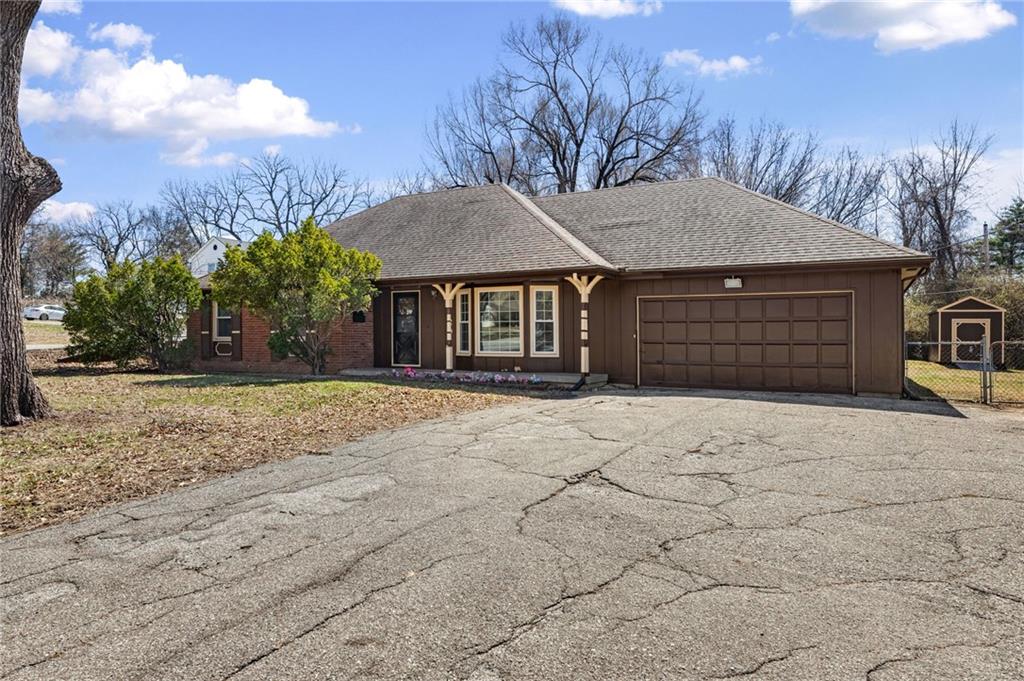 Listing Photo MLS #HMS2609577