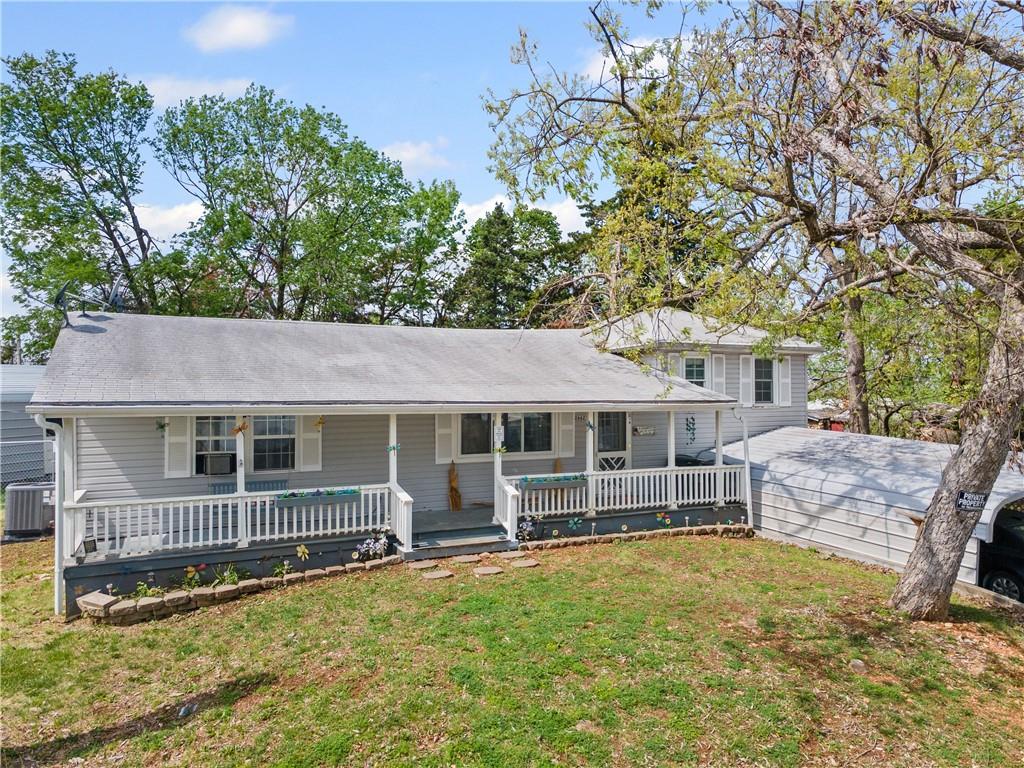 Listing Photo MLS #HMS2613026