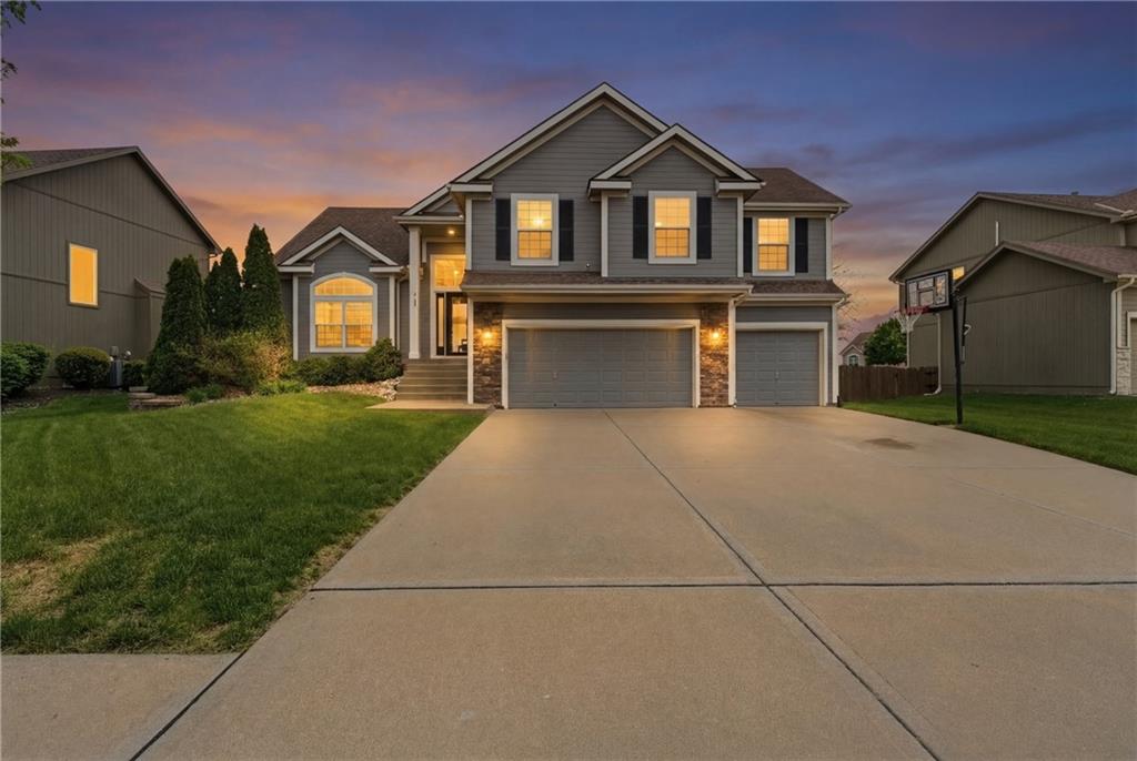 Listing Photo MLS #HMS2613083