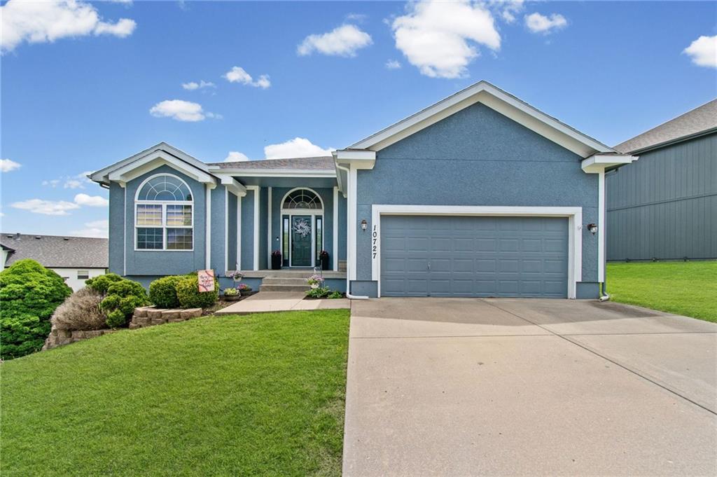 Listing Photo MLS #HMS2613701