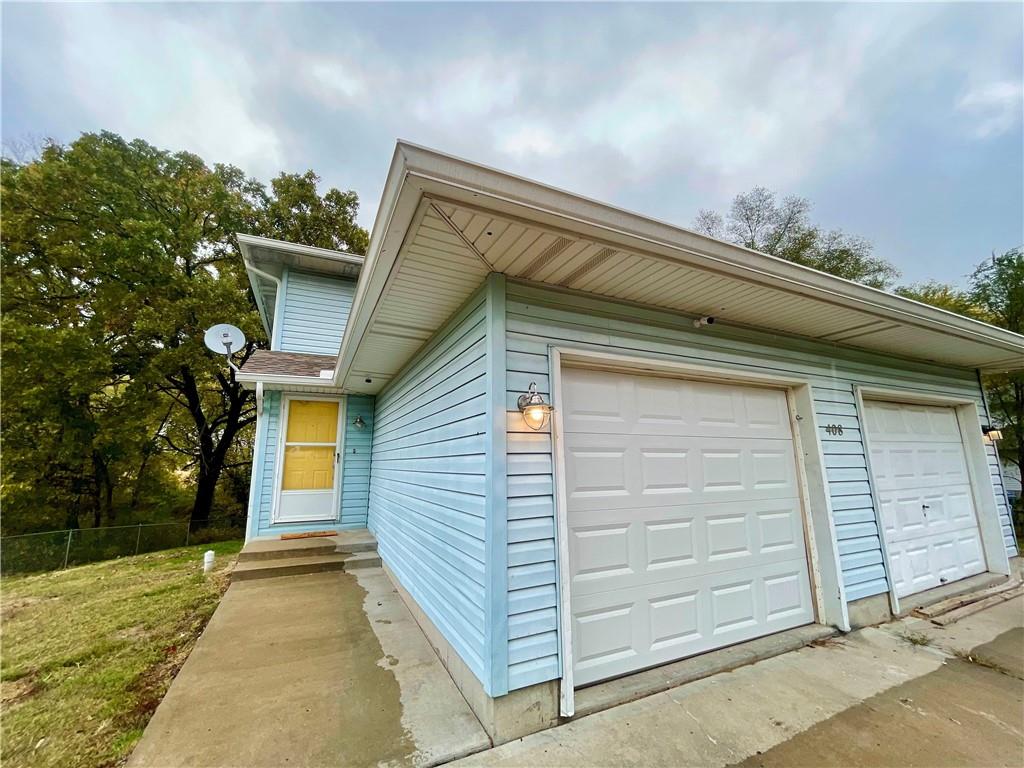 Listing Photo MLS #HMS2614098