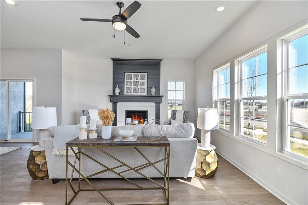 Listing Photo MLS #HMS2614212