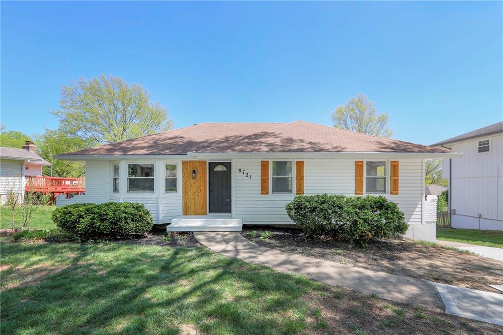 Listing Photo MLS #HMS2614916