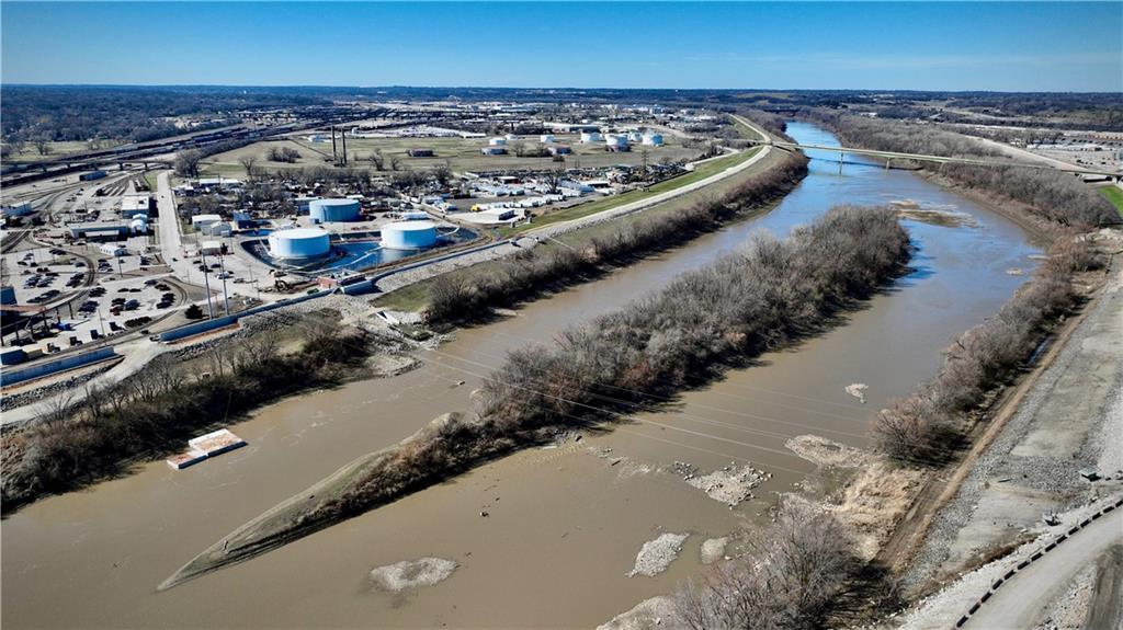 Listing Photo MLS #HMS2615313