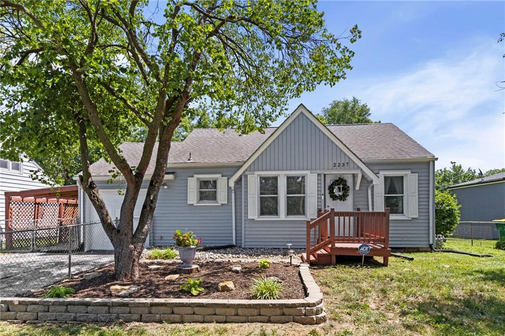 Listing Photo MLS #HMS2615954