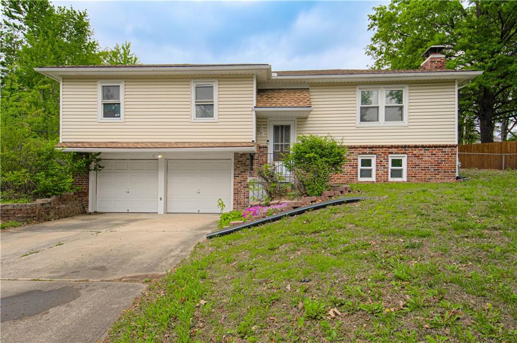 Listing Photo MLS #HMS2616320