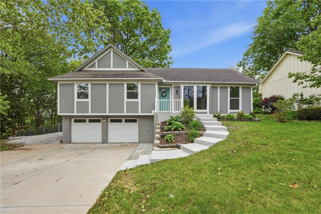 Listing Photo MLS #HMS2616505
