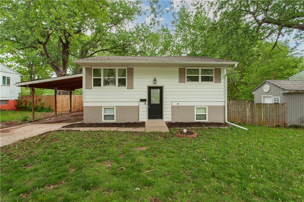 Listing Photo MLS #HMS2617149