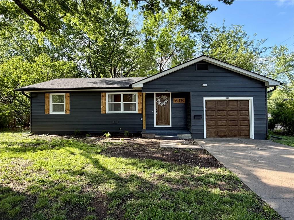 Listing Photo MLS #HMS2617437