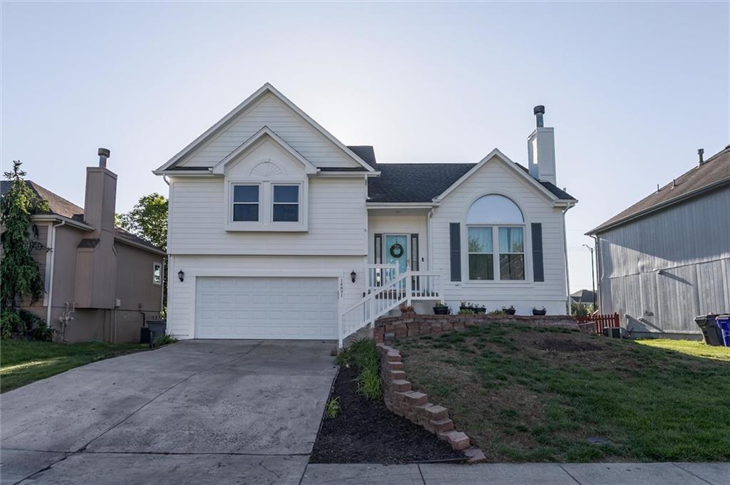 Listing Photo MLS #HMS2617712