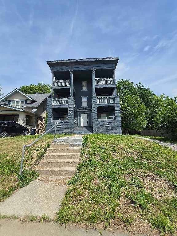 Listing Photo MLS #HMS2617724