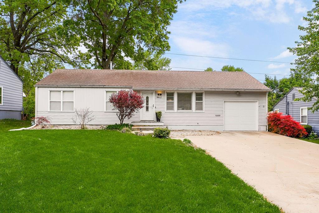Listing Photo MLS #HMS2617768