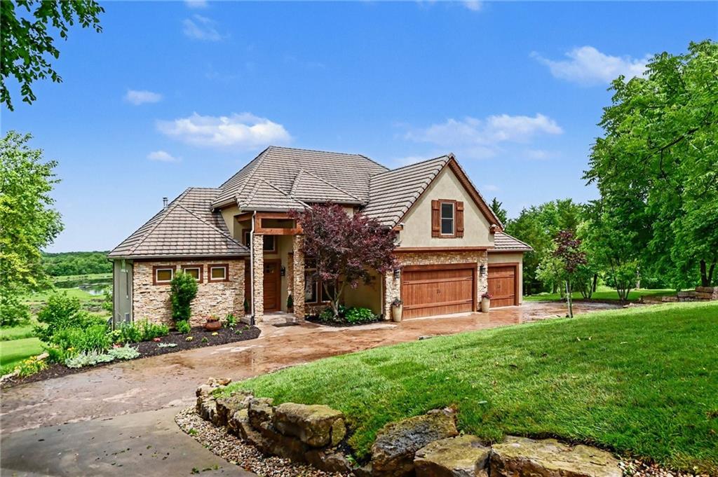 Listing Photo MLS #HMS2619745