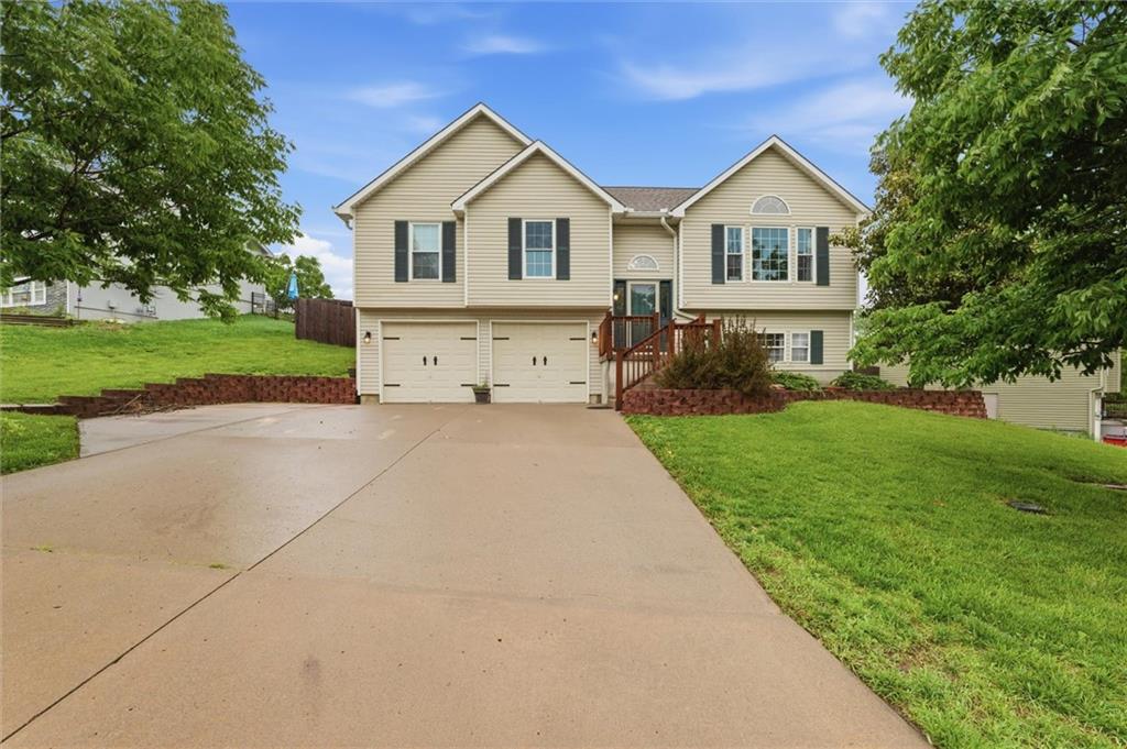 Listing Photo MLS #HMS2620980