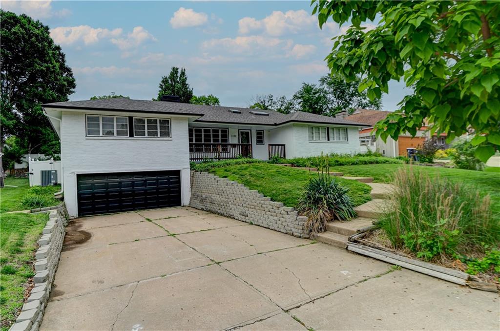 Listing Photo MLS #HMS2621823