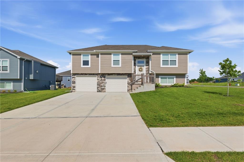 Listing Photo MLS #HMS2624148