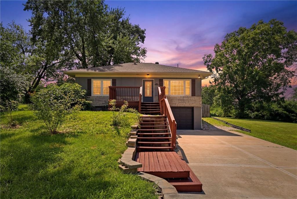 Listing Photo MLS #HMS2625132