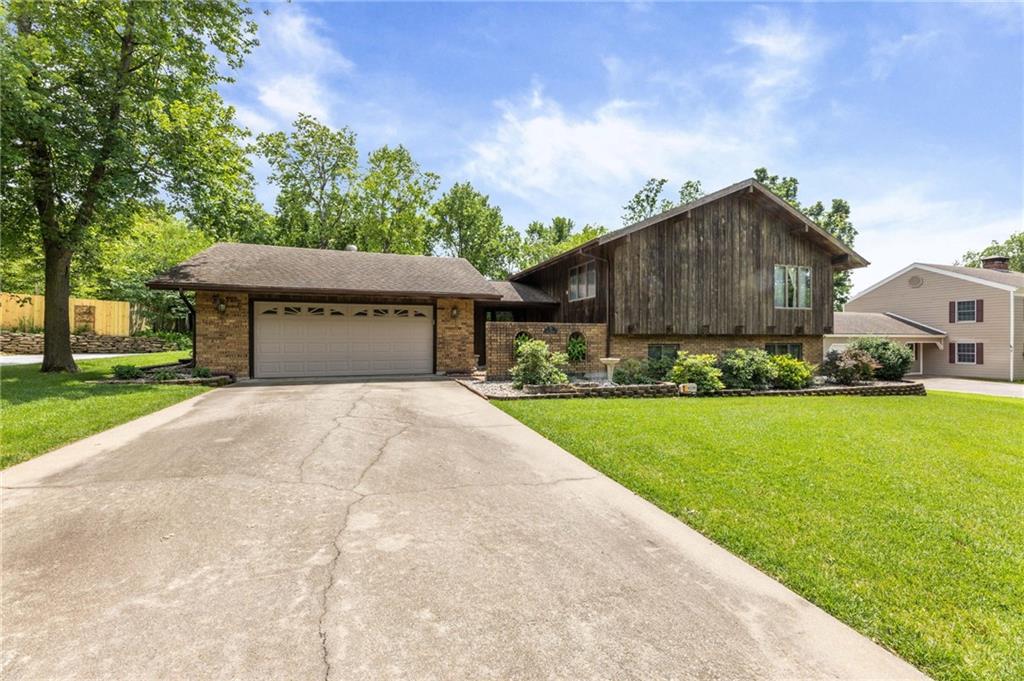 Listing Photo MLS #HMS2625190