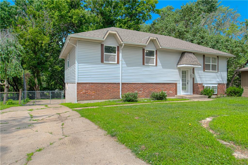 Listing Photo MLS #HMS2625453