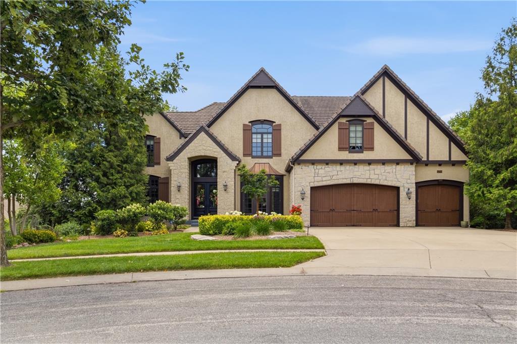 Listing Photo MLS #HMS2625503
