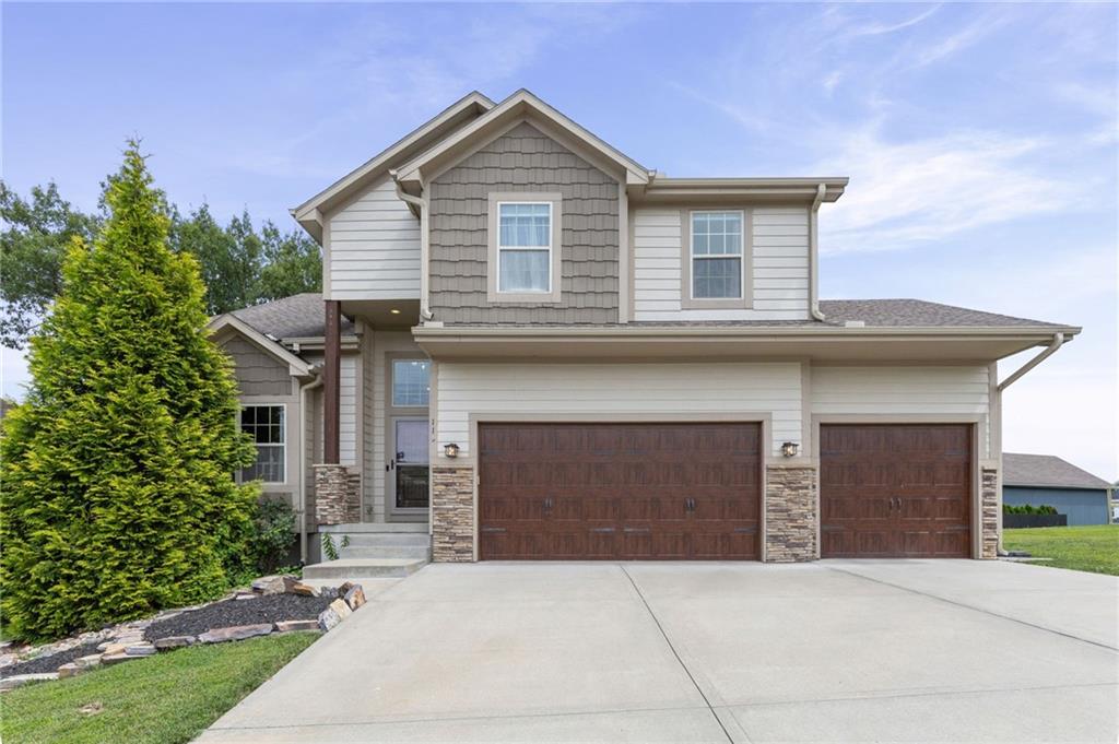 Listing Photo MLS #HMS2627065