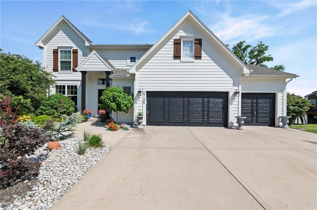 Listing Photo MLS #HMS2627613