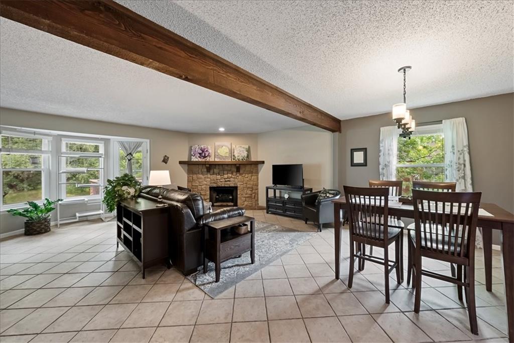 Listing Photo MLS #HMS2627706