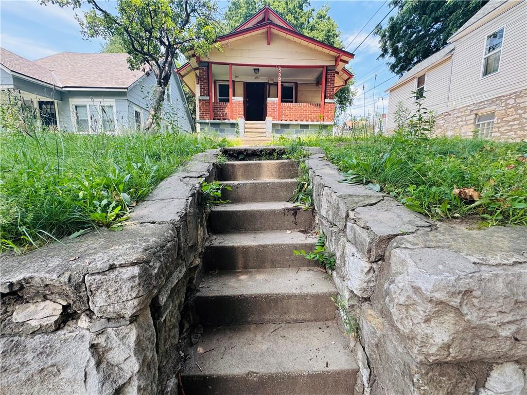 Listing Photo MLS #HMS2628266