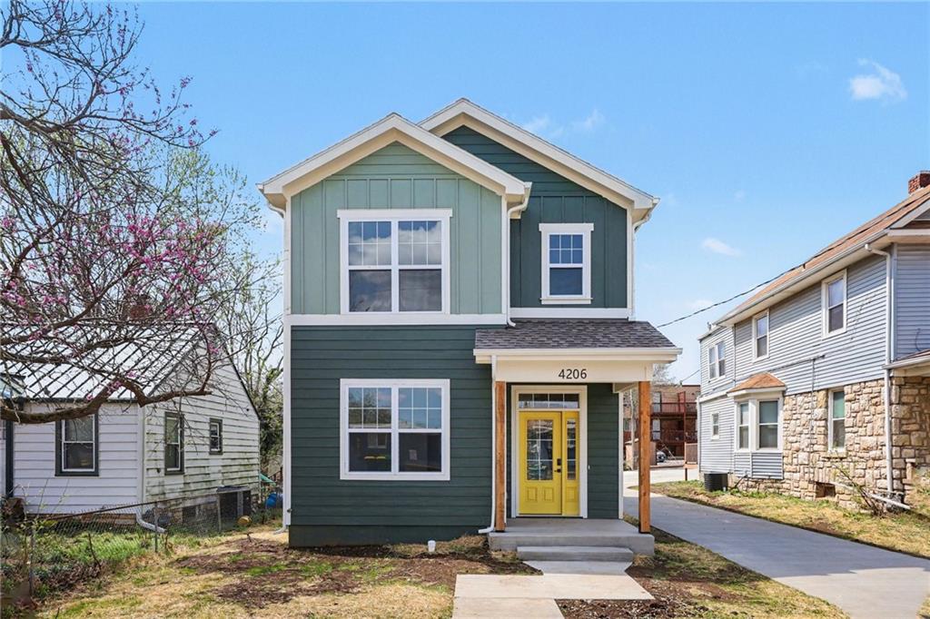 Listing Photo MLS #HMS2628585