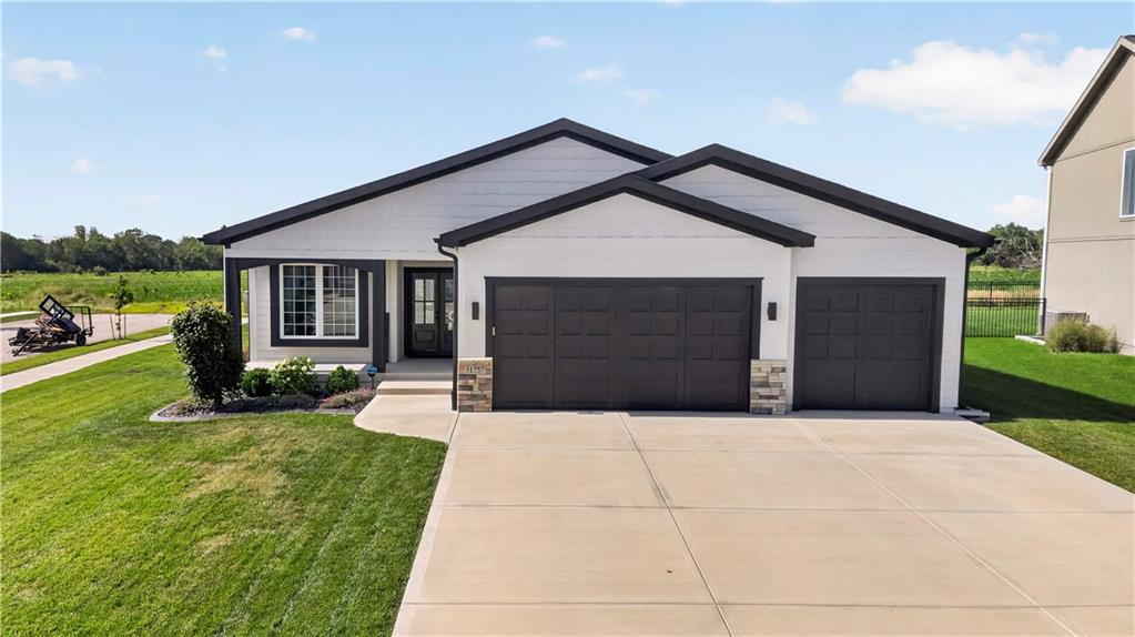Listing Photo MLS #HMS2628958