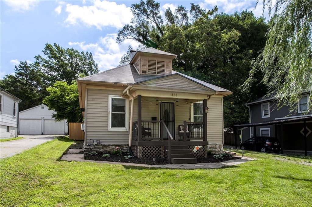 Listing Photo MLS #HMS2629077