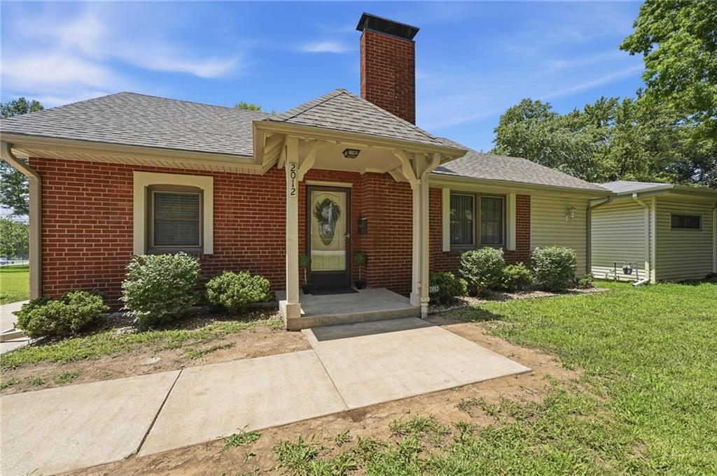 Listing Photo MLS #HMS2629105