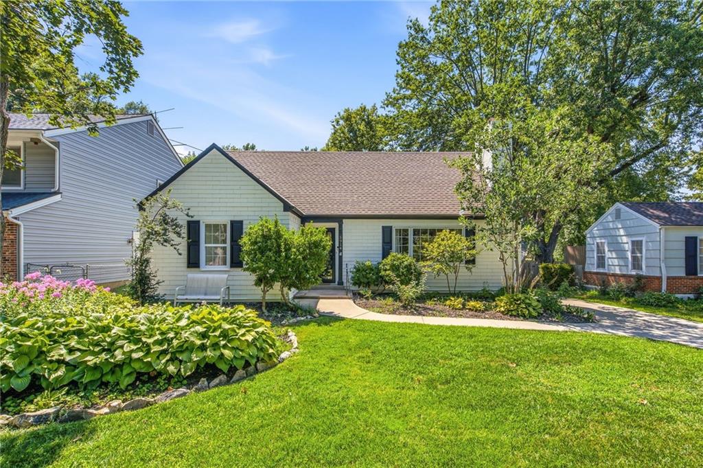 Listing Photo MLS #HMS2629683