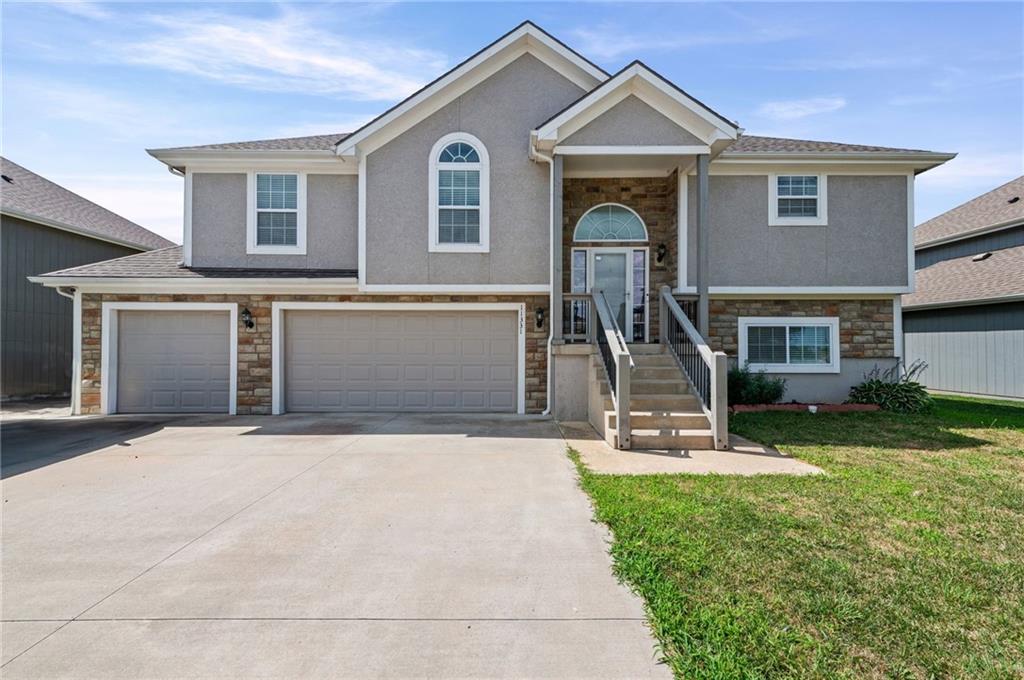 Listing Photo MLS #HMS2630108
