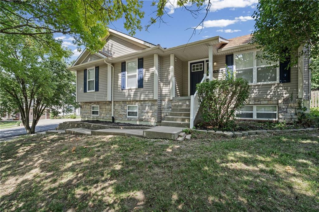 Listing Photo MLS #HMS2630193