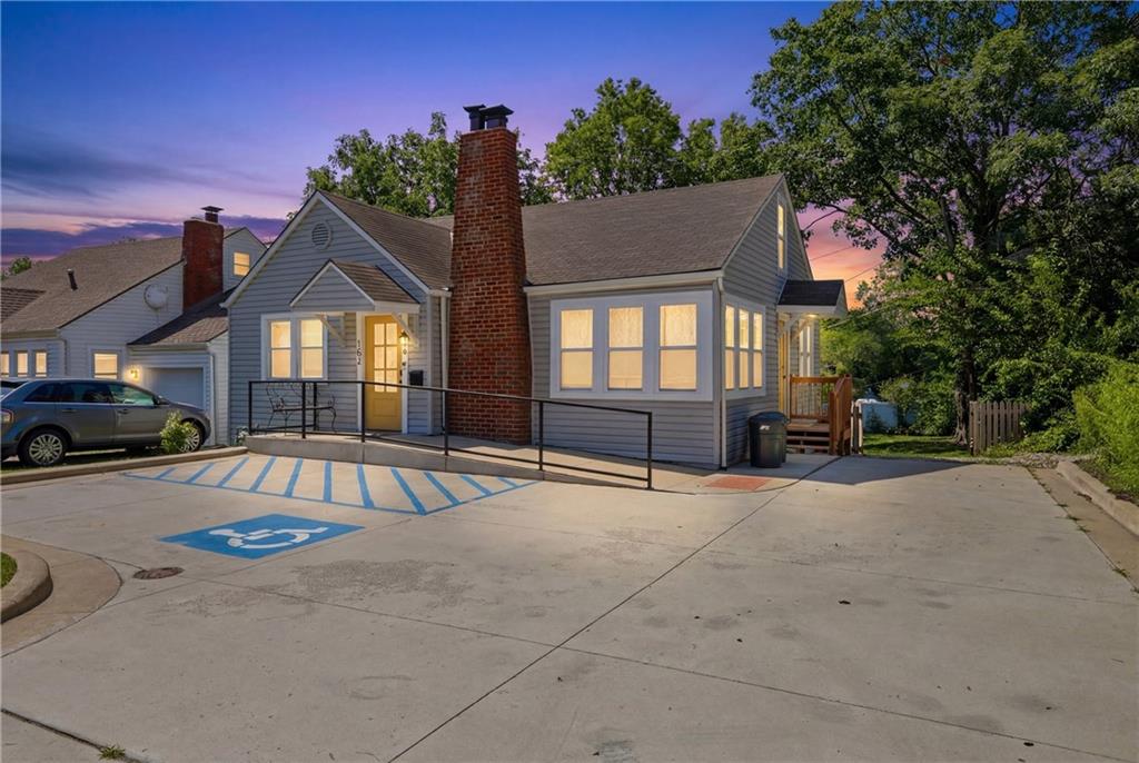 Listing Photo MLS #HMS2630341