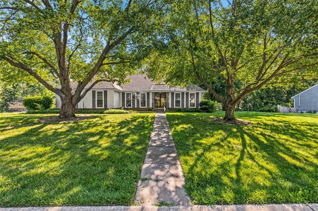 Listing Photo MLS #HMS2630413