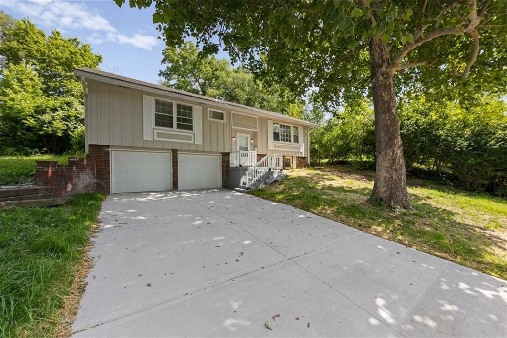 Listing Photo MLS #HMS2630749