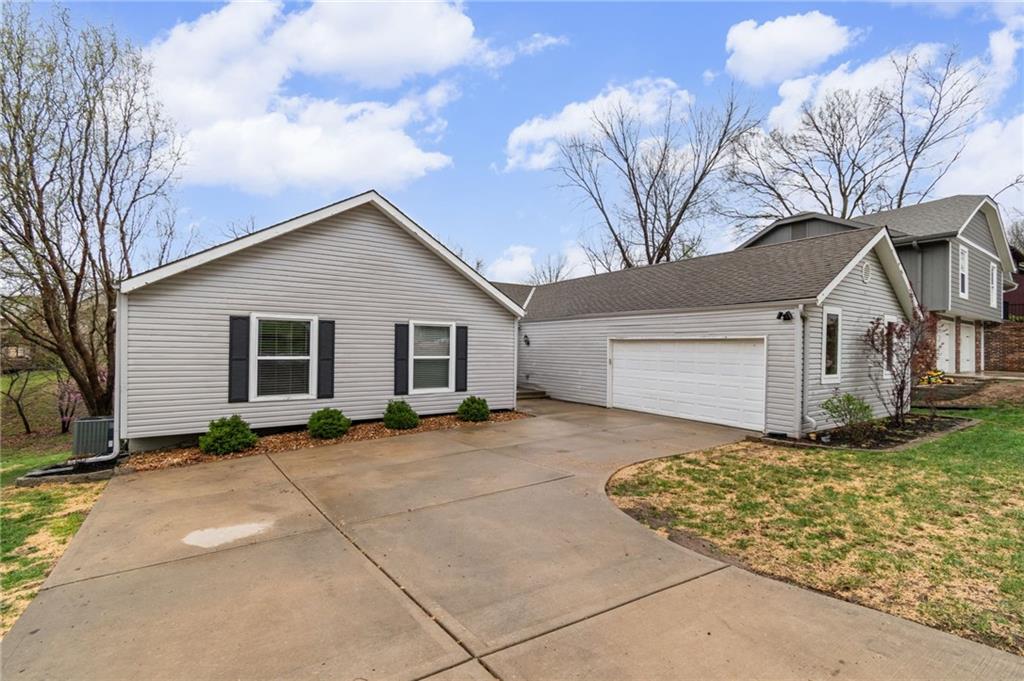 Listing Photo MLS #HMS2630894