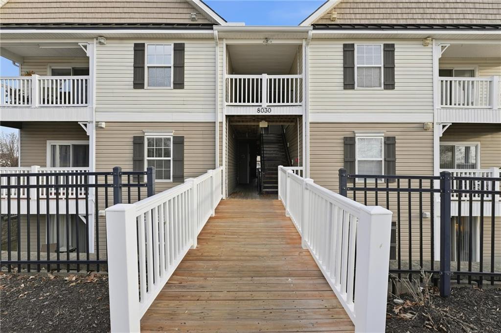 Listing Photo MLS #HMS2630948