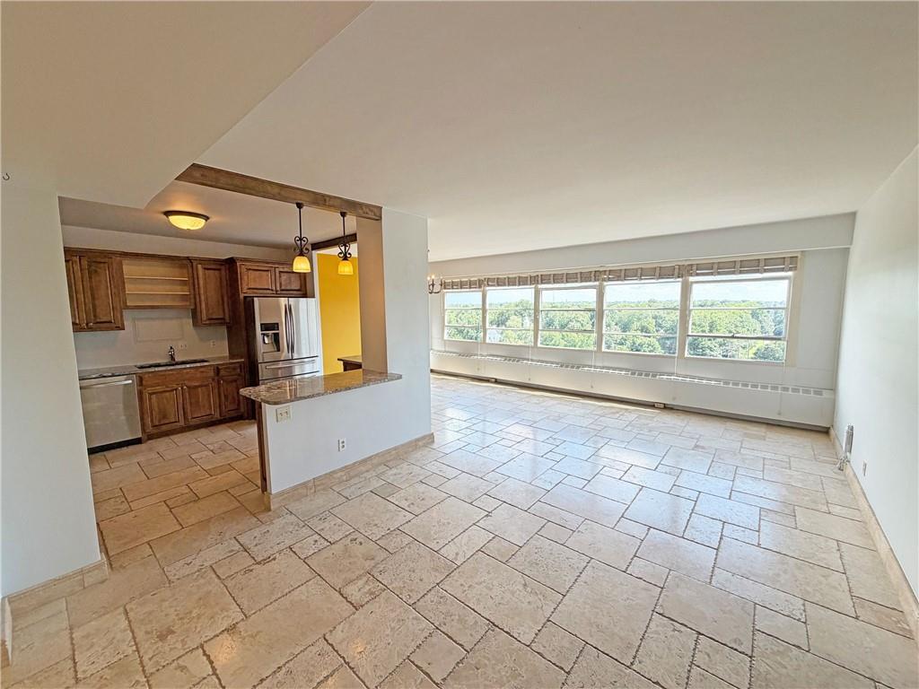 Listing Photo MLS #HMS2630983
