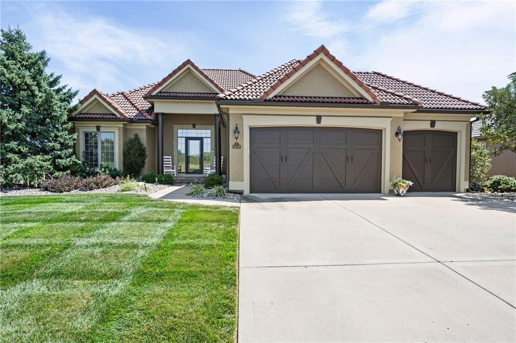 Listing Photo MLS #HMS2631184