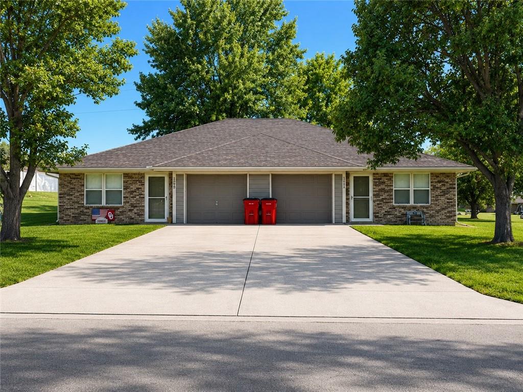 Listing Photo MLS #HMS2631476