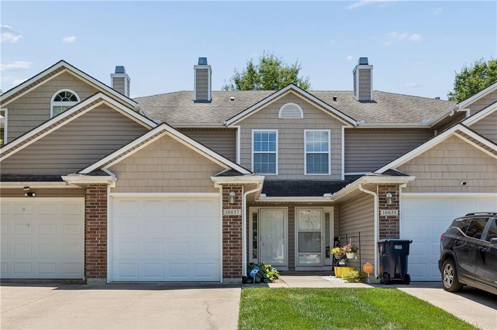 Listing Photo MLS #HMS2631556