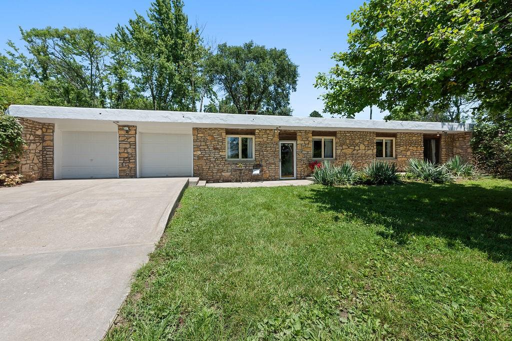 Listing Photo MLS #HMS2631808