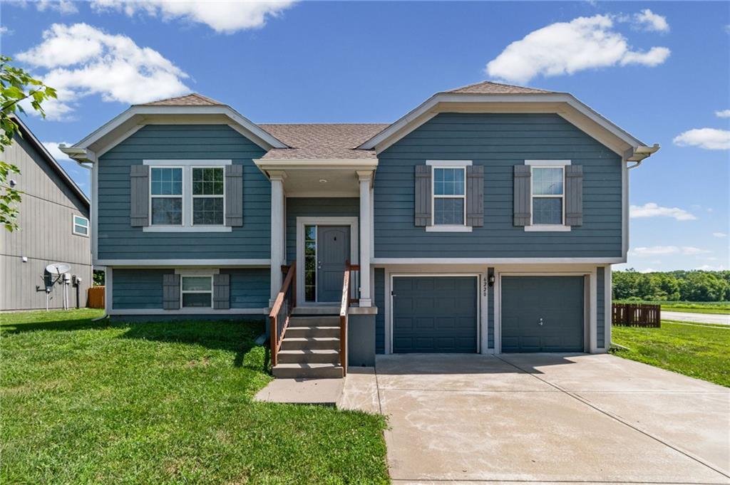 Listing Photo MLS #HMS2631928